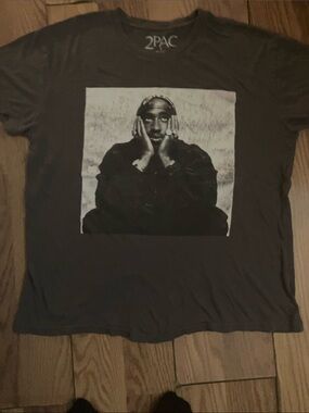 Graphic Short Sleeve Tee in Brown - Women’s Casual Top